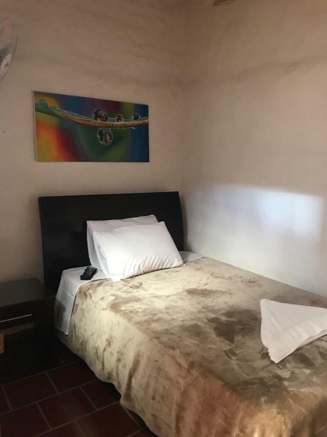 Hostal Rous San Gil Exterior foto